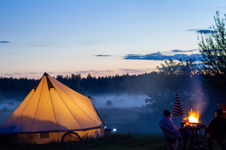 Glamping in Oregon: Luxury Wilderness Escapes for Nature Lovers